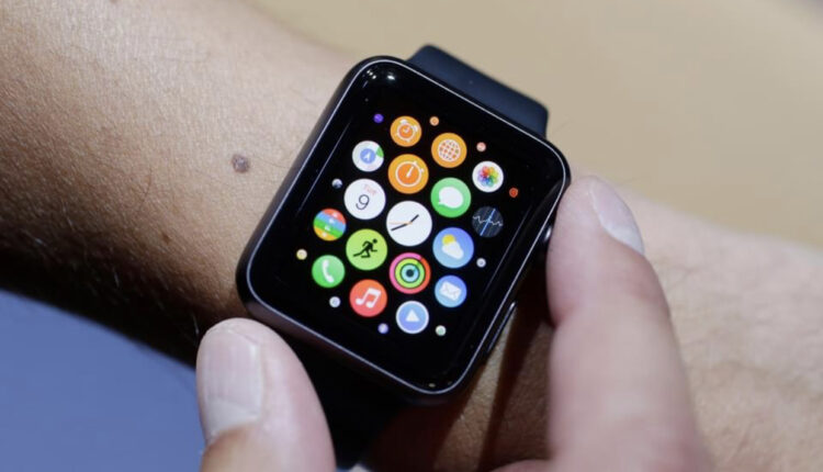 "لاكتشاف الاكتئاب".. صحيفة: أبل تطور أداة للصحة العقلية