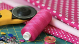 الشبكة المنقطة للحرير المطعم عملت كقناة اتصال بين الجسم والهواء الخارجي (بيكساباي)