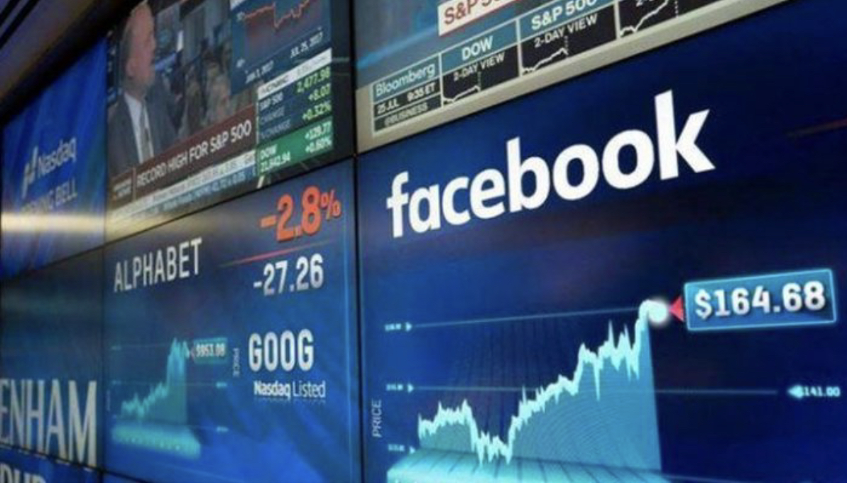 أسهم فيسبوك تتراجع 5.5% بعد تعطل خدمات الموقع
