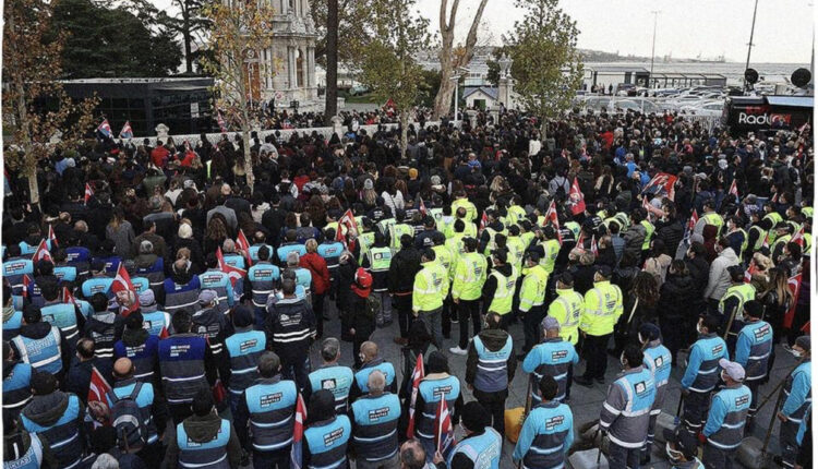 03C02082-B7E8-48C2-9A69-3686C7D3EE85