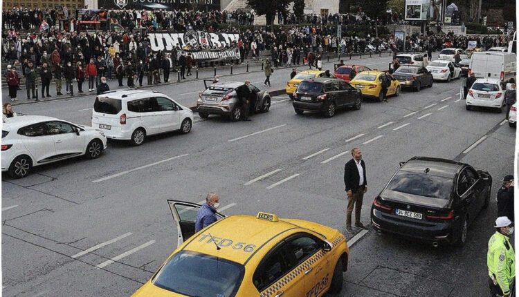 B4FFC863-9000-4B01-A728-077A2584F88D